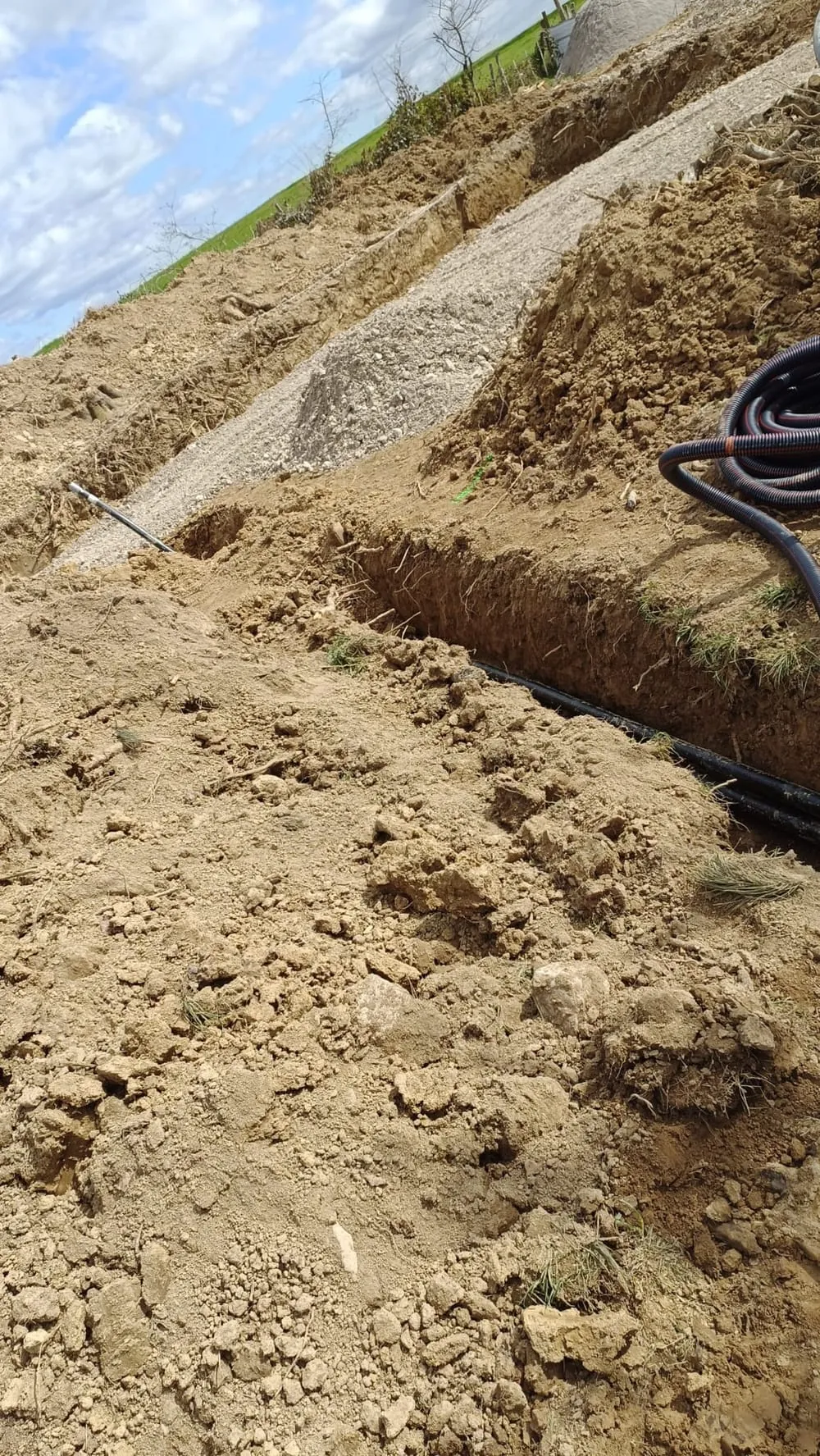 Travaux d'installation et de terrassement